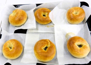 0309 ベーグル10 パンチ